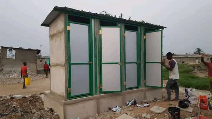 Commercialized stand alone toilets units